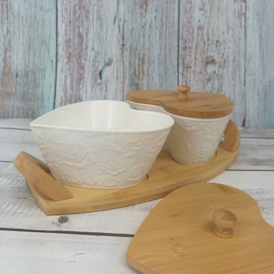 HOMELY 2 Heart Shape Ceramic Bowls with Bamboo Lids