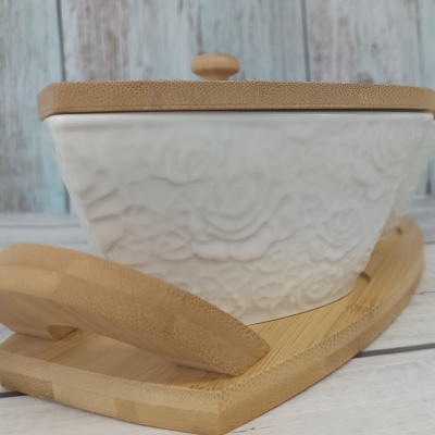 HOMELY 2 Heart Shape Ceramic Bowls with Bamboo Lids